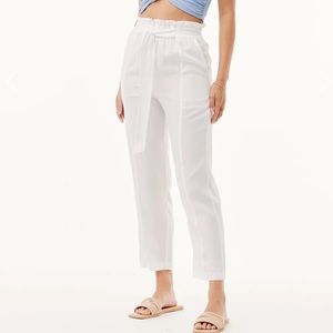 Bella Dahl white pants